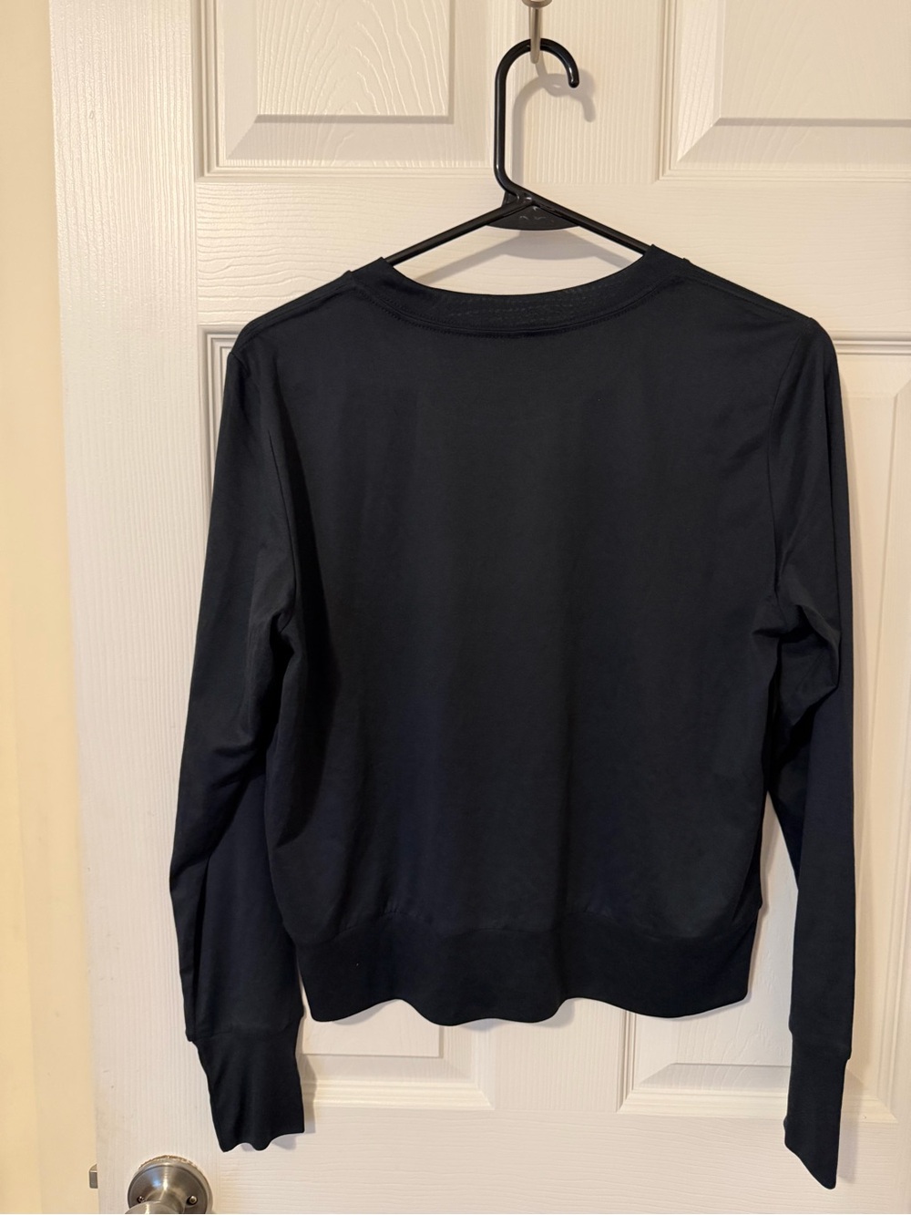 Vuori Navy Crew Minimal Long Sleeve - Picture 4 of 7